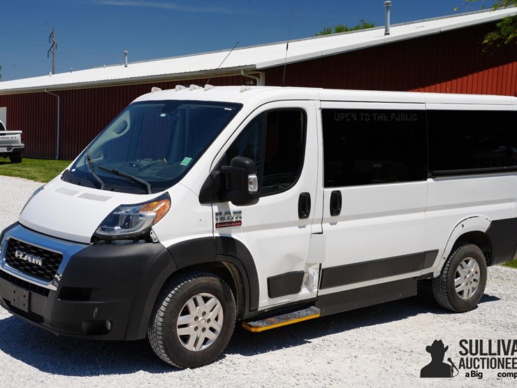 2021-ram-promaster-1500-image-1