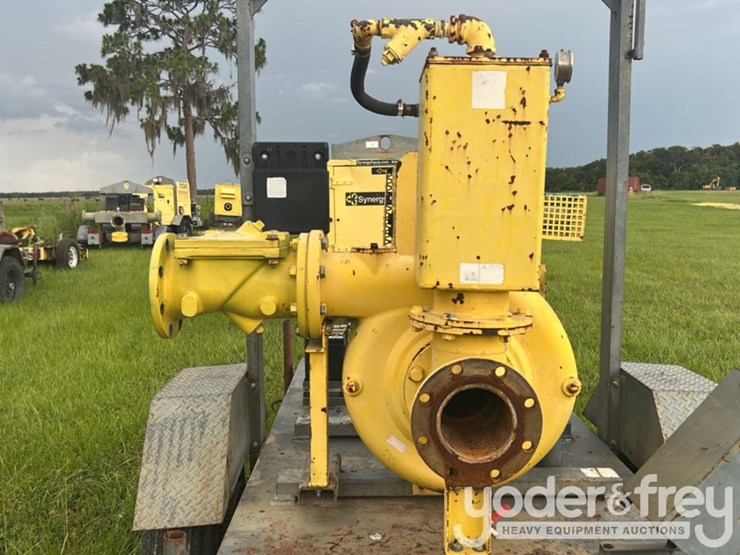 6"-trash-water-pump,-triler-mounted,-(missing-engine)-image-6
