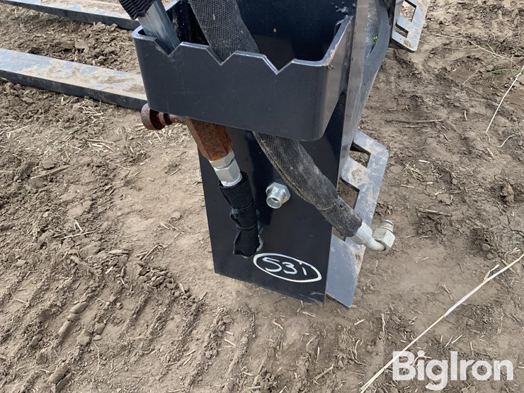2023-wolverine-pfa-11-3300g-hydraulic-fork-skid-steer-attachment-image-9