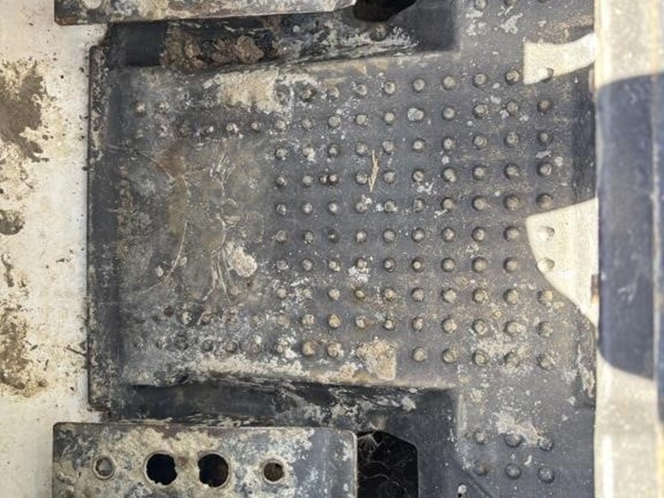 2019-bobcat-t770-image-33