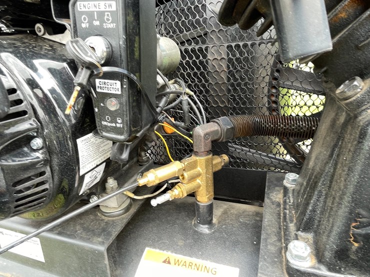 #4919-•-tmg-gas-powered-air-compressor-image-9