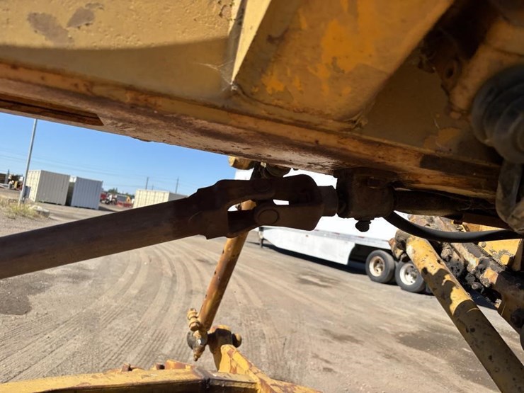 caterpillar-14e-image-14