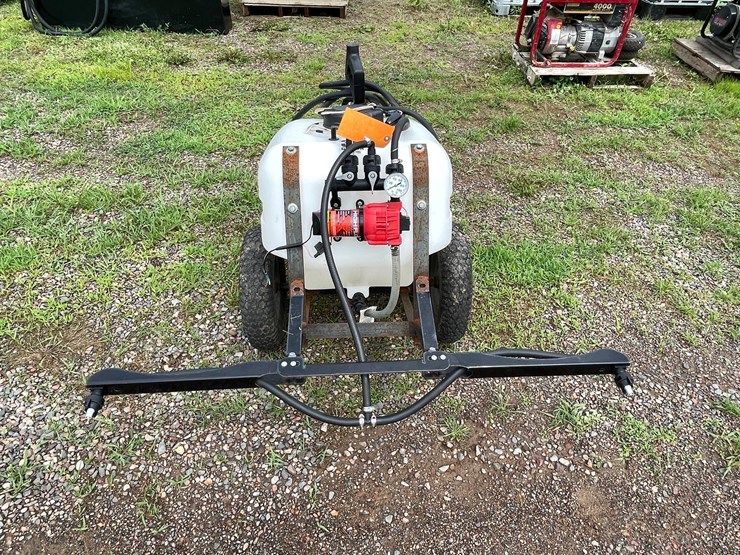 #4924-•-fimco-30-gallon-pull-type-sprayer-image-5