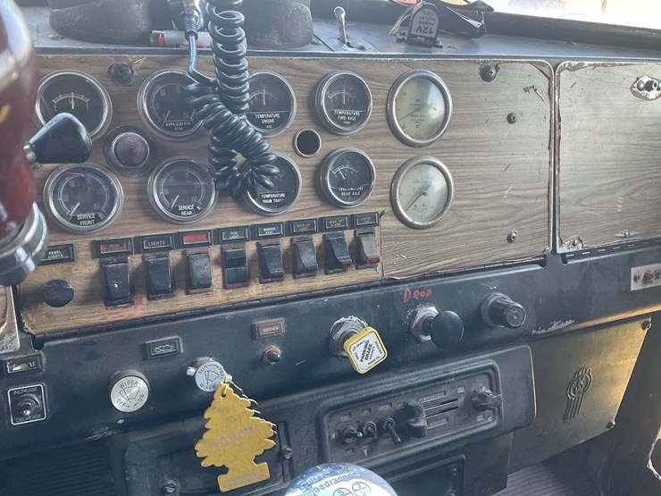 kenworth-w900a-image-20