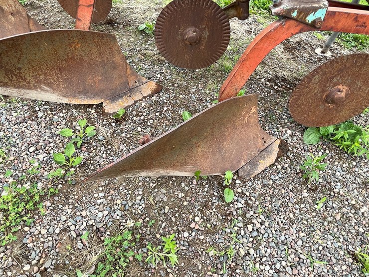 #4912-•-kvernelands-4-bottom-plow-image-16