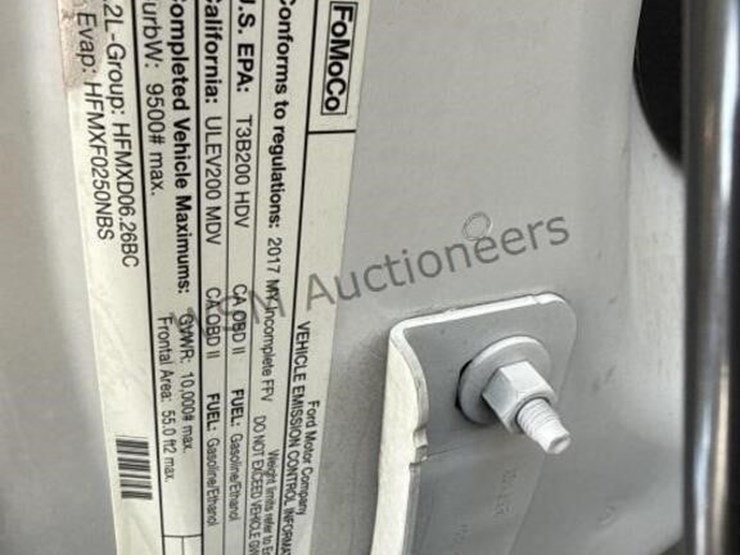 2017-ford-f250-image-16