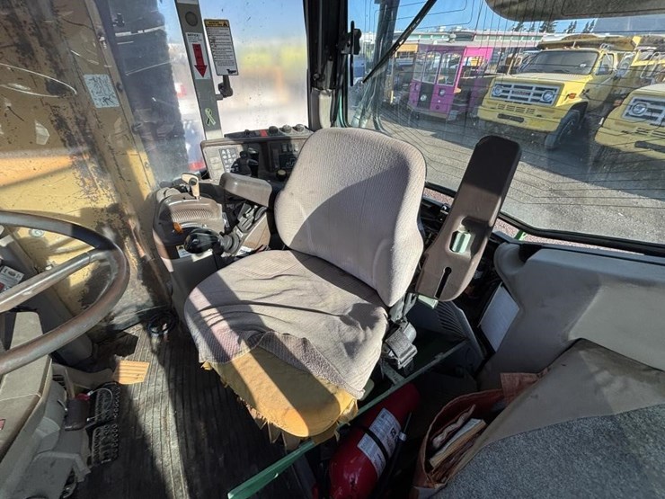john-deere-6420-image-27
