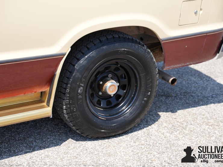 1985-dodge-ram-250-image-19