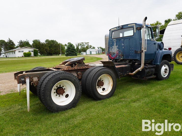 1994-ford-l8000-image-5