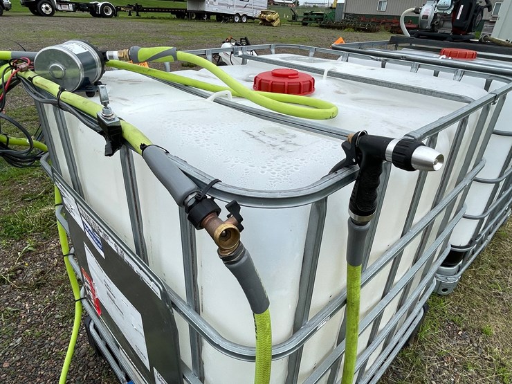 #4927-•-264-gallon-poly-tank-with-12v-electric-pump-image-5