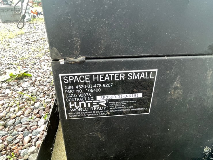 #4948-•-hunter-world-ready-space-heater-image-11