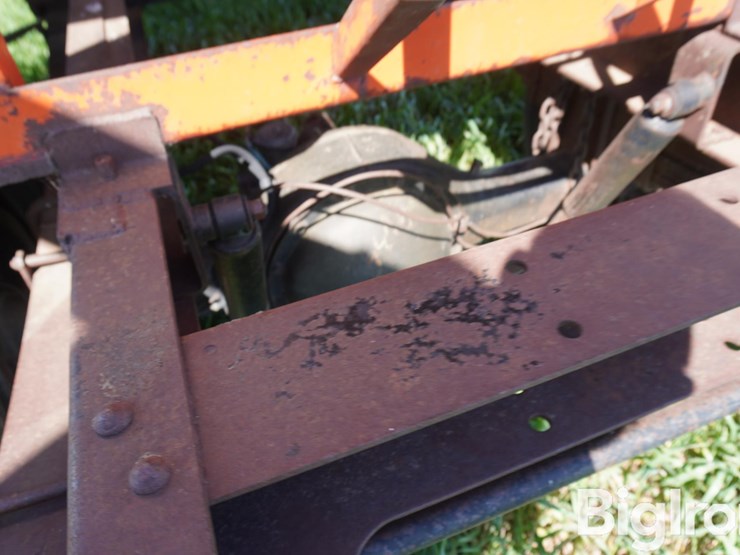 5th-wheel-trailer-w/185-bu-gravity-box-&-drill-fill-image-10