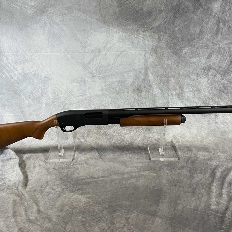 #4132 • Remington 870 Express Magnum , 12 Ga. Pump Action Shotgun, SN: B35176M, (Neenah, WI)