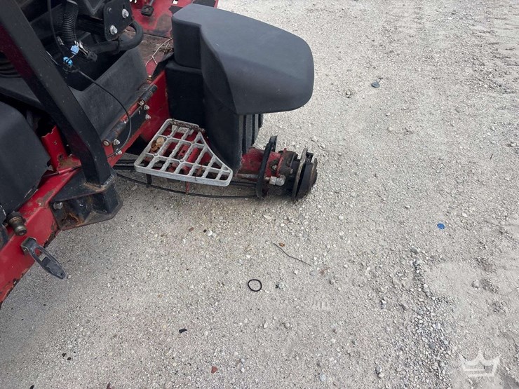 2012-toro-reelmaster-5510-commercial-reel-mower-image-9