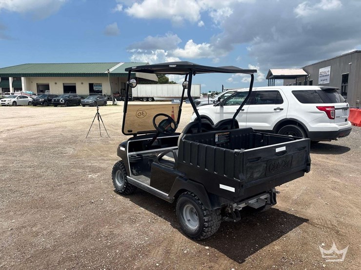 2014-club-car-xf-electric-utility-cart-image-5