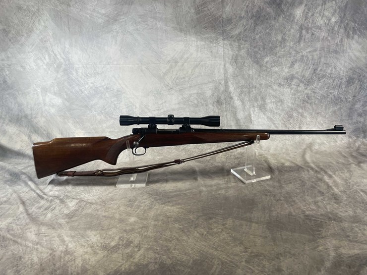#1273-•-winchester-70-featherweight-,-243-win-bolt-action-rifle,-sn:-367405,-(neenah,-wi)-image-1