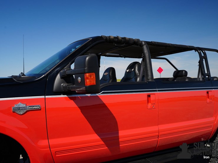 2000-ford-excursion-image-18
