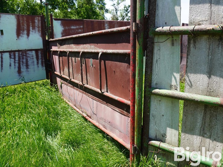 cattle-sorting-tub-w/10'-gate-image-10