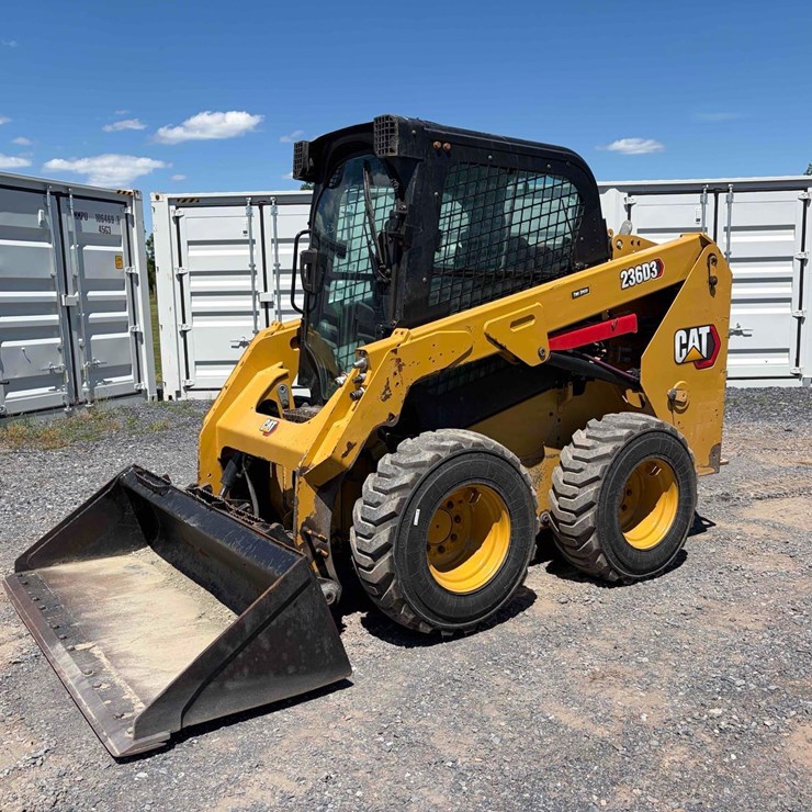 CATERPILLAR 236D3