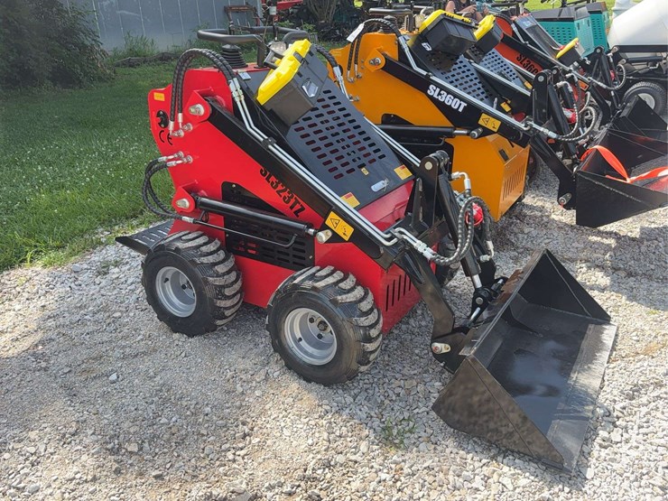 323tz-walk-behind-skid-steer-loader-image-1