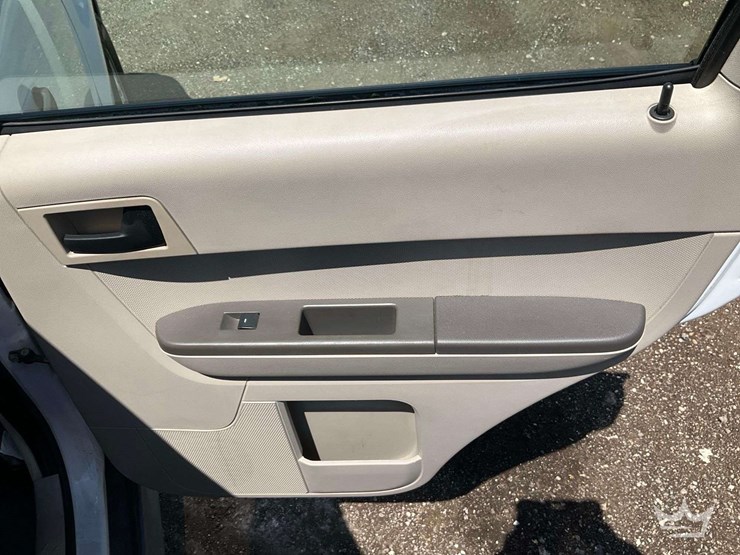 2009-ford-escape-image-25