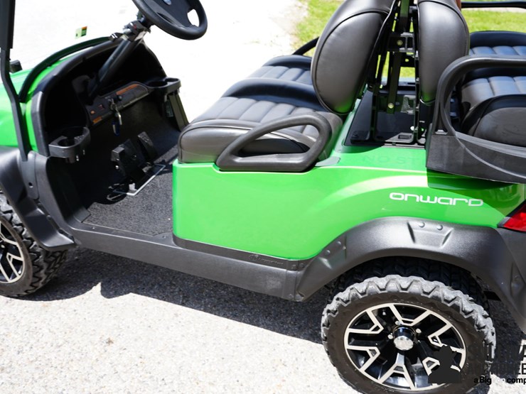 run-#23---2018-club-car-onward-golf-cart-image-20