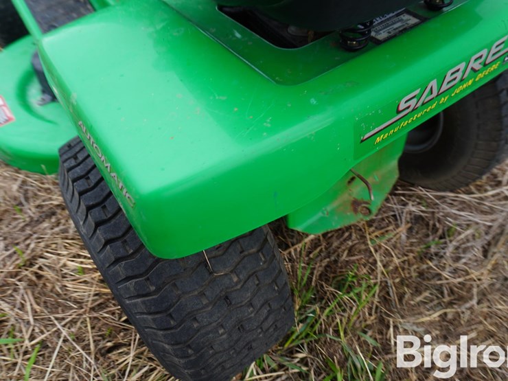 sabre-1742-lawn-mower-image-12