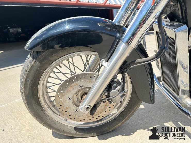 2002-honda-shadow-american-classic-edition-motorcycle-image-16