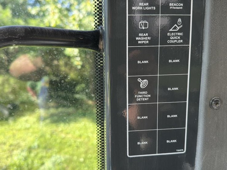 2016-john-deere-64-image-37