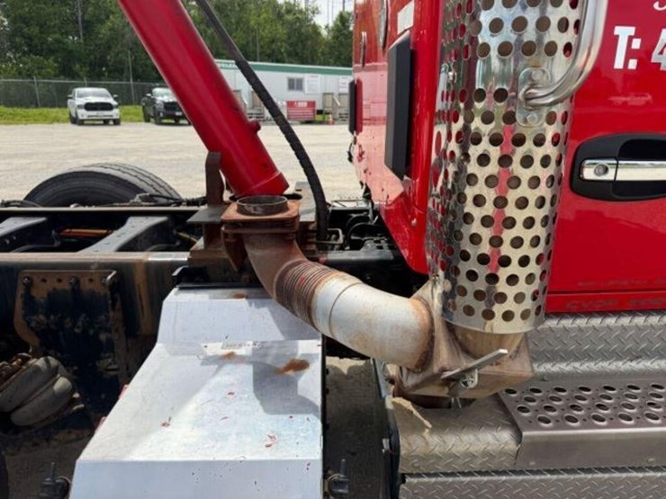 2021-kenworth-t880-image-73