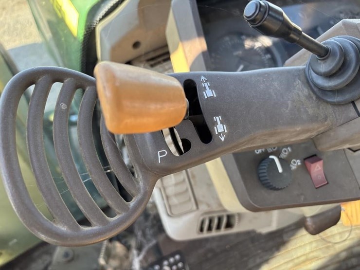 john-deere-6420-image-29