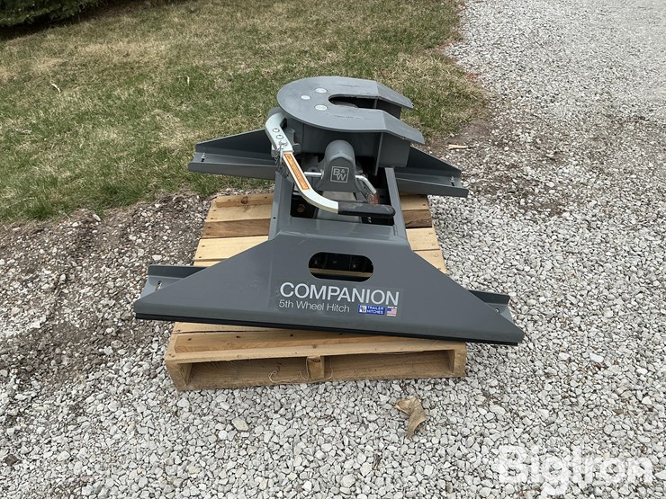 b-&-w-companion-5th-wheel-hitch-image-4