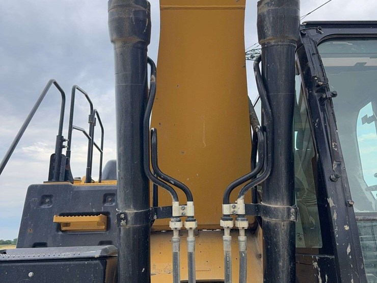 2014-caterpillar-336e-image-65