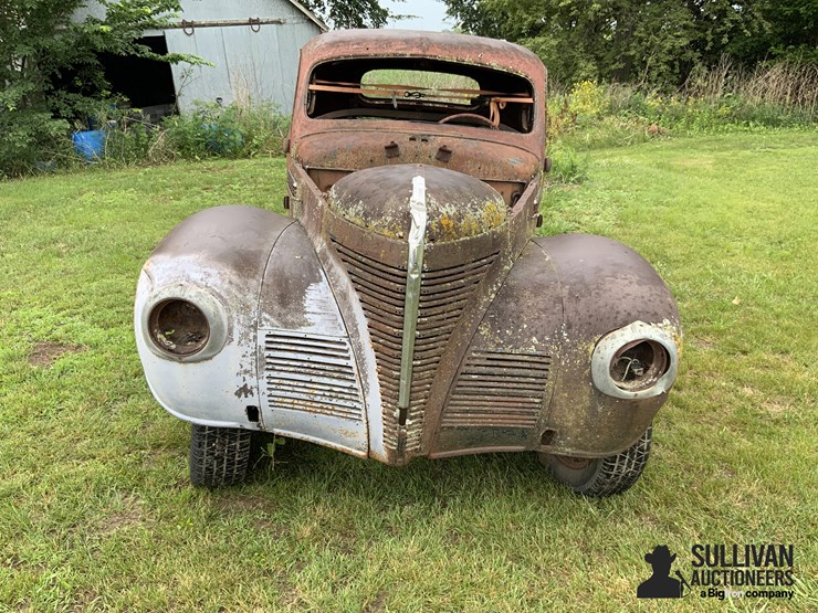 1939-plymouth-2-door-coupe-image-2