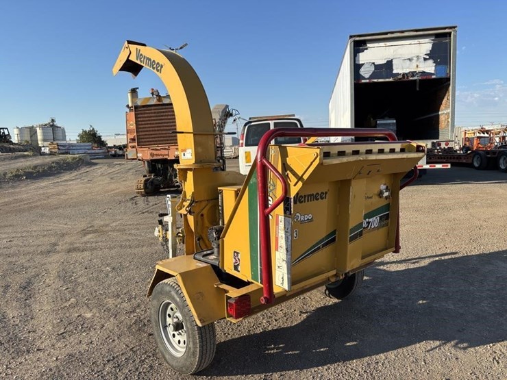 2019-vermeer-bc700xl-image-4