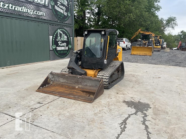 2021-jcb-3ts-8t-image-8