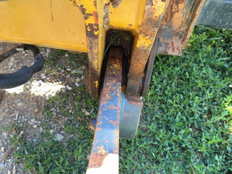 2016-john-deere-64-image-13