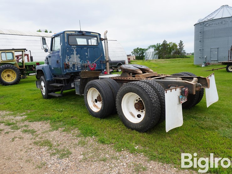 1994-ford-l8000-image-7