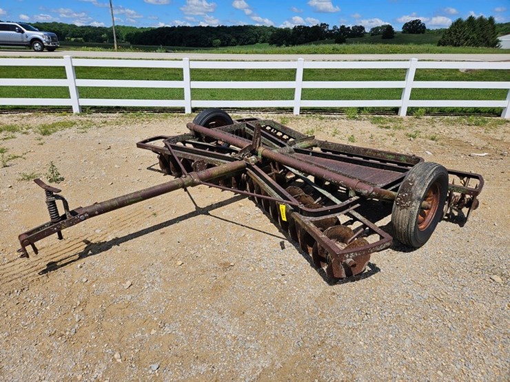 john-deere-10-image-1