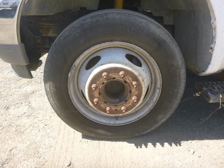 2002-ford-f550-image-22