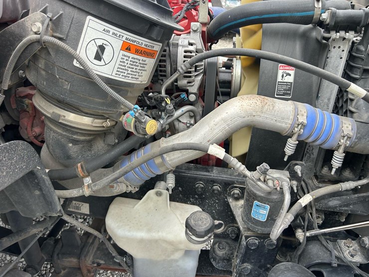 #149-•-2024-freightliner-m2-rollback-image-50