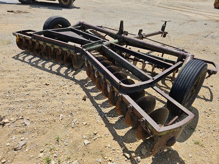 john-deere-10-image-16