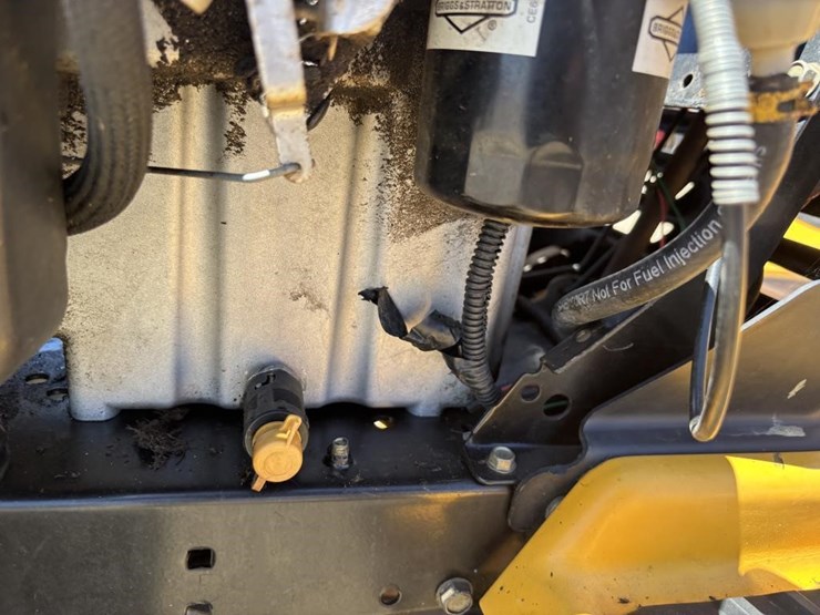 2007-cub-cadet-lt1045-image-23