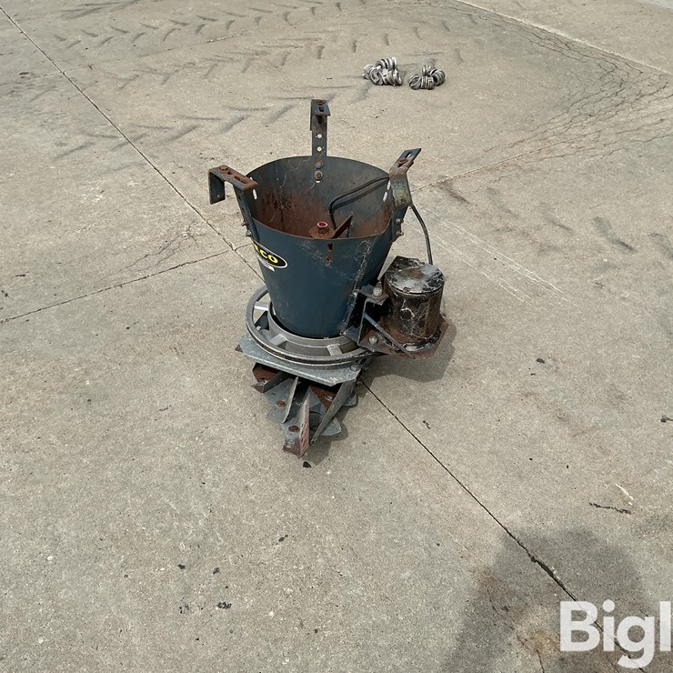 Neco Electric Grain Spreader