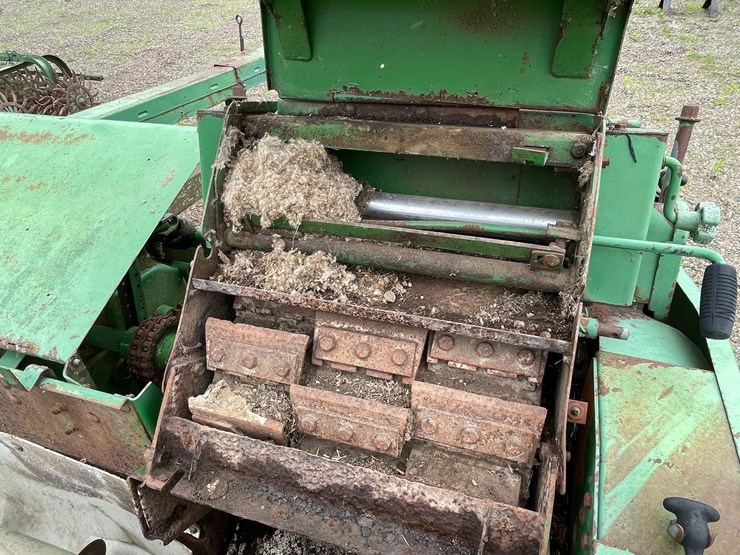 john-deere-3940-image-33
