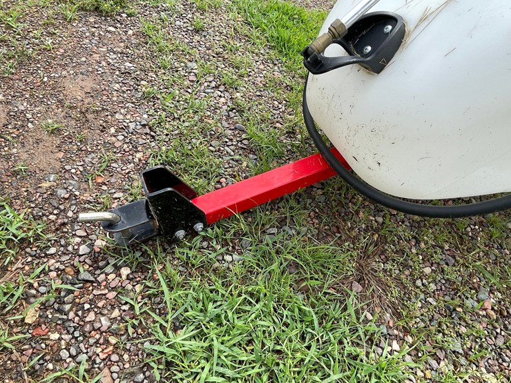#4924-•-fimco-30-gallon-pull-type-sprayer-image-7