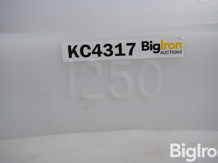 1250-gal-poly-tank-w/oval-tank-mount-brackets-image-14