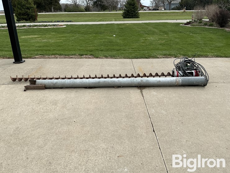 hutchinson-auger-image-4