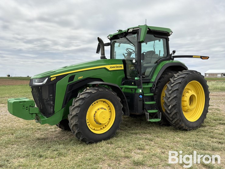 2023-john-deere-8r-280-image-1