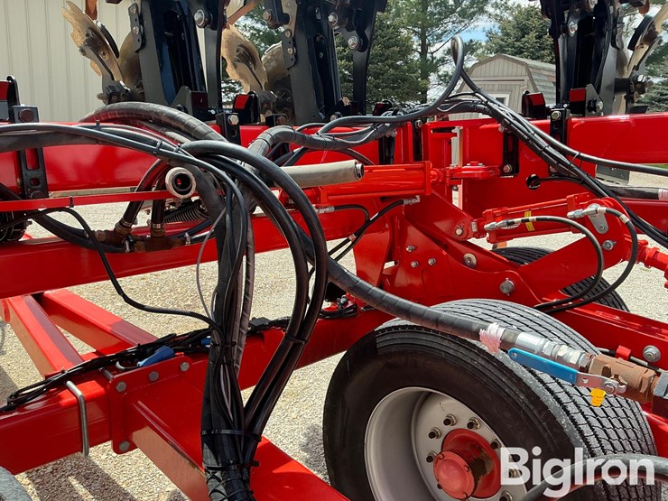 2017-kuhn-gladiator-1205-applicator-image-20